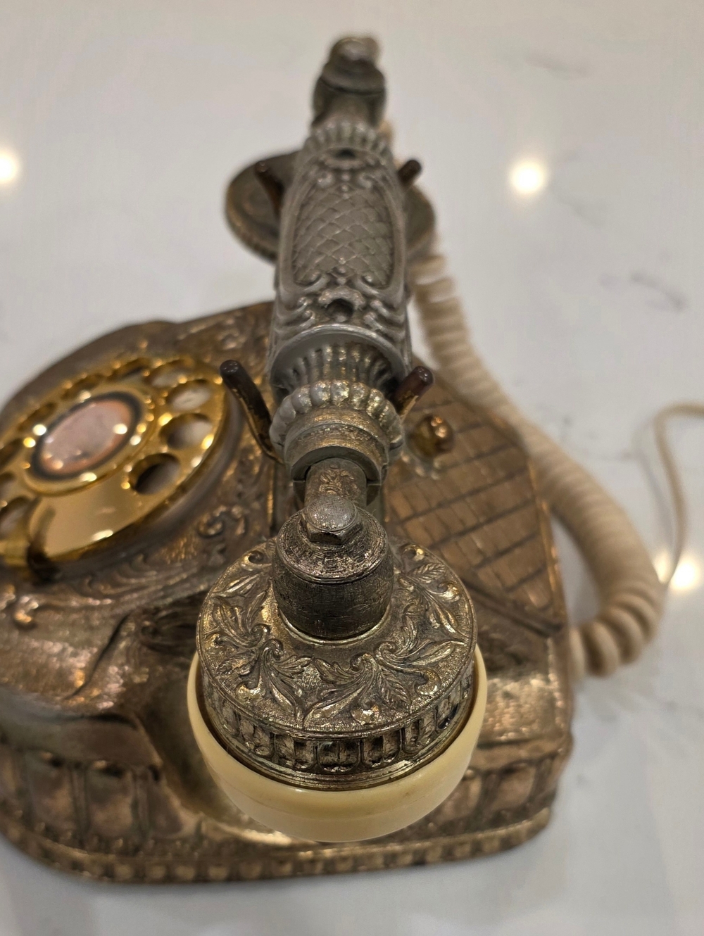 Vintage Ornate Rotary Phone - Picture 5 of 12